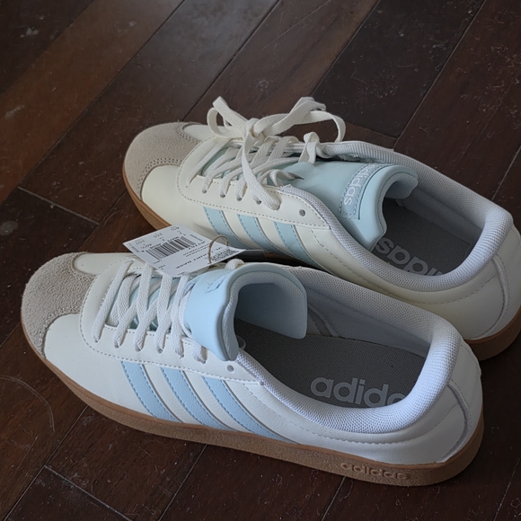 Adidas White and Blue Sneakers - Picture 2 of 6